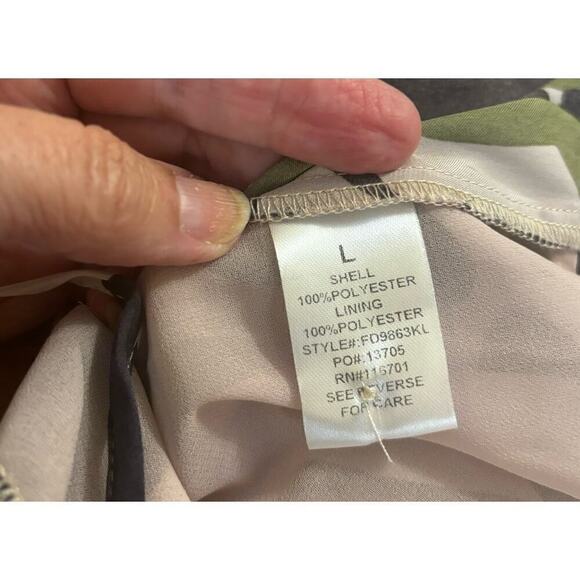 Karlie wrap dress, autumnal colors, large, floral, office, whimsical, colorful - Picture 6 of 6